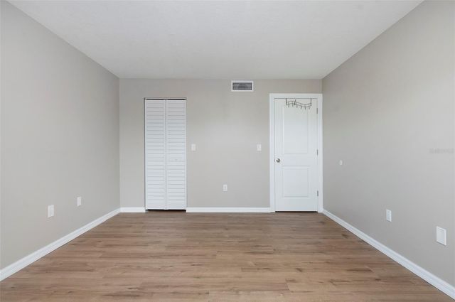 2593 COUNTRYSIDE BOULEVARD 7210, Clearwater, FL 33761