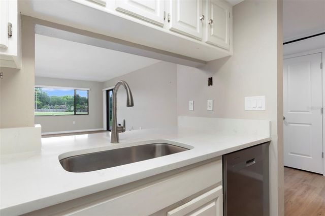 2593 COUNTRYSIDE BOULEVARD 7210, Clearwater, FL 33761