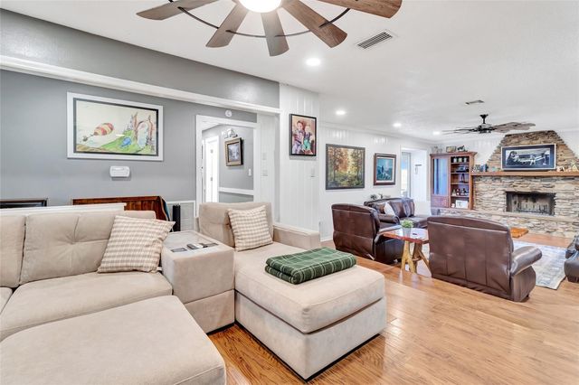 33301 COVENTRY DRIVE, Leesburg, FL 34788