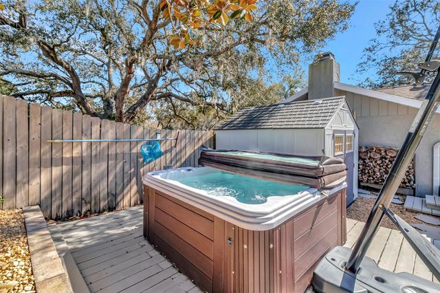 33301 COVENTRY DRIVE, Leesburg, FL 34788