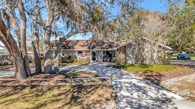 33301 COVENTRY DRIVE, Leesburg, FL 34788