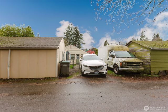 1342 N Montgomery Avenue, Bremerton, WA 98312