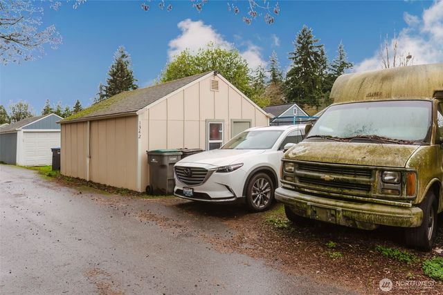 1342 N Montgomery Avenue, Bremerton, WA 98312