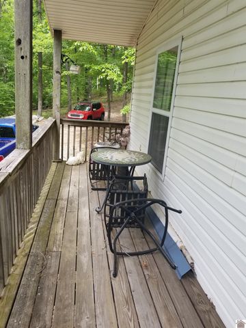 306 Skip Jack Lane, Cadiz, KY 42211