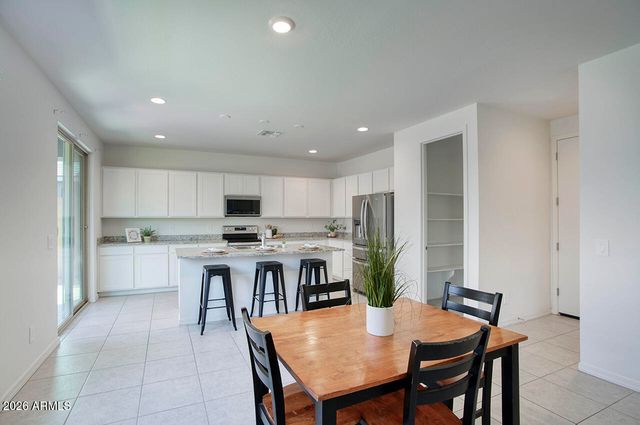 9318 E SECTOR Drive, Mesa, AZ 85212