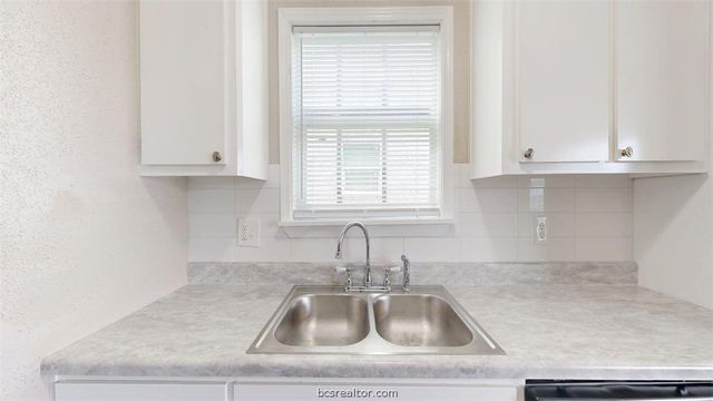 806 Oran Circle F, Bryan, TX 77801