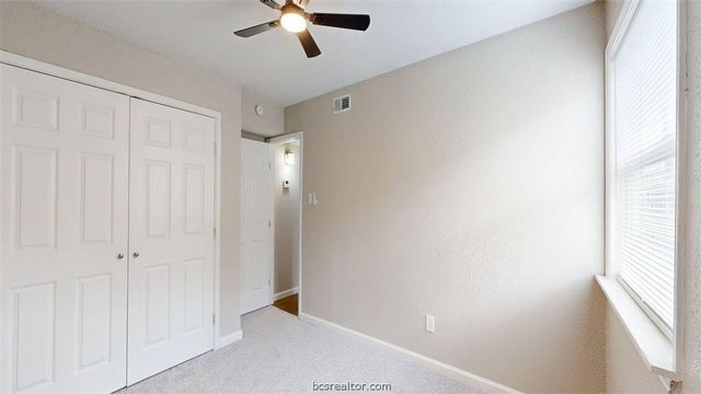 806 Oran Circle F, Bryan, TX 77801