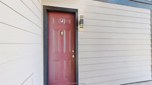 806 Oran Circle F, Bryan, TX 77801