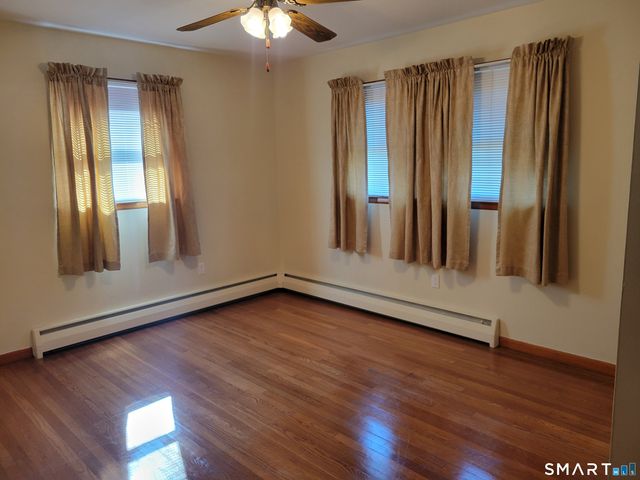 30 Springdale Avenue, Stratford, CT 06614