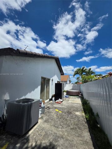 710 SW 99th Ct Circle, Miami, FL 33174