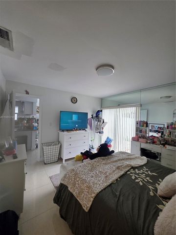 710 SW 99th Ct Circle, Miami, FL 33174