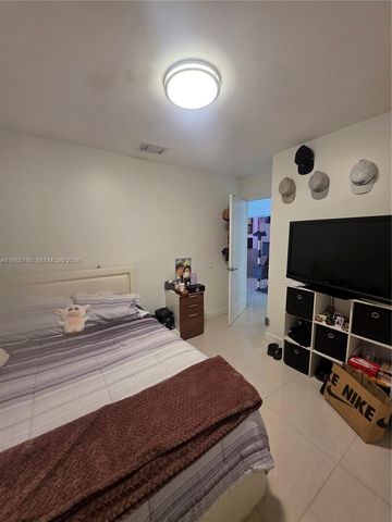710 SW 99th Ct Circle, Miami, FL 33174