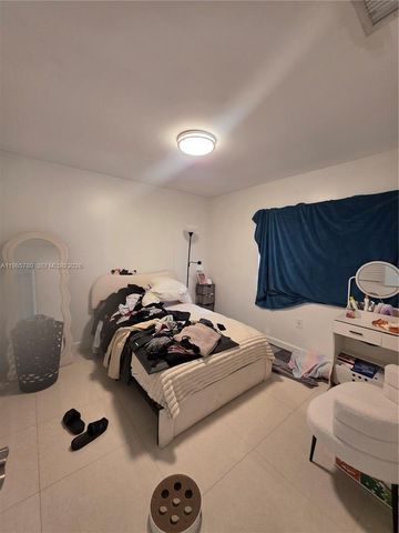 710 SW 99th Ct Circle, Miami, FL 33174