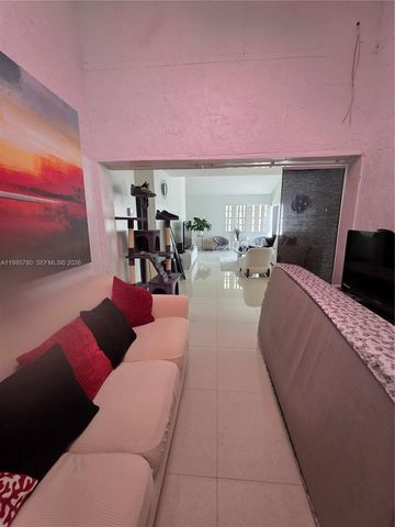 710 SW 99th Ct Circle, Miami, FL 33174