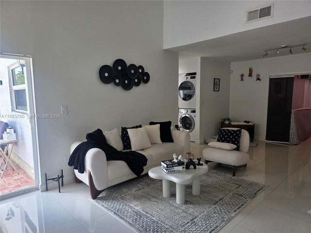 710 SW 99th Ct Circle, Miami, FL 33174