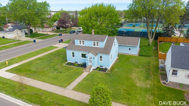 283 W 28th Street, Holland, MI 49423