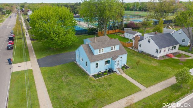 283 W 28th Street, Holland, MI 49423