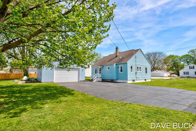 283 W 28th Street, Holland, MI 49423