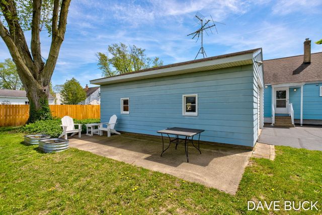 283 W 28th Street, Holland, MI 49423