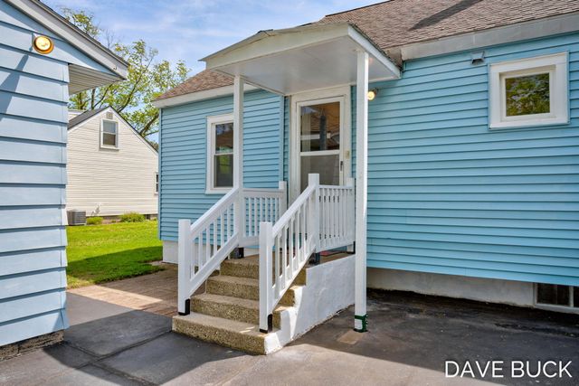 283 W 28th Street, Holland, MI 49423