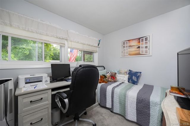 11 Princeton, Red Hook, NY 12571