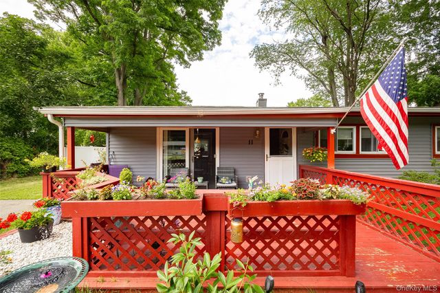 11 Princeton, Red Hook, NY 12571