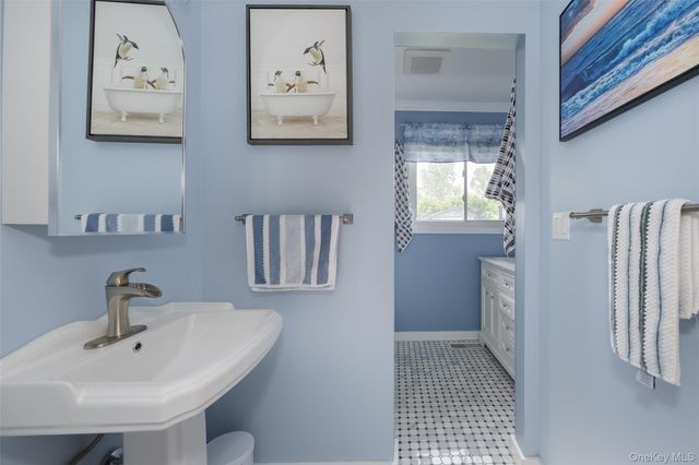 11 Princeton, Red Hook, NY 12571