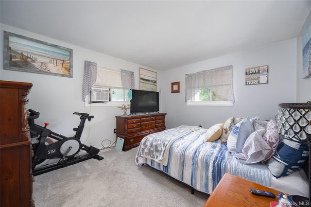 11 Princeton, Red Hook, NY 12571