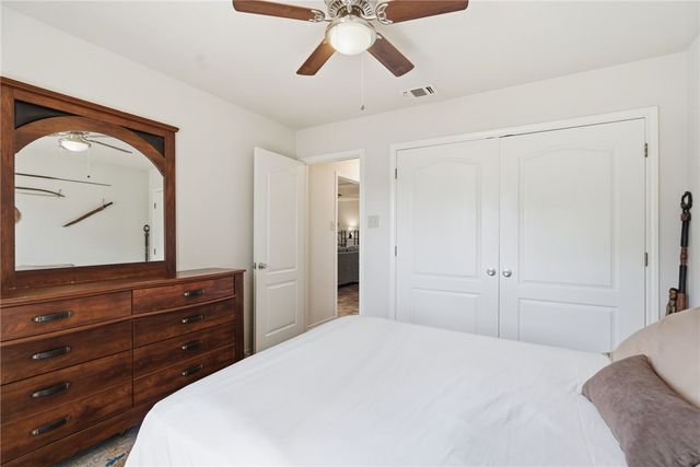 10522 Pioneer Dr, Corpus Christi, TX 78410