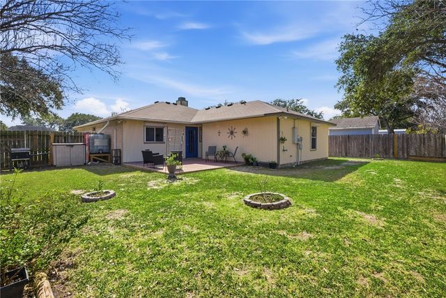 10522 Pioneer Dr, Corpus Christi, TX 78410