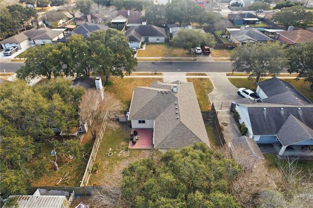 10522 Pioneer Dr, Corpus Christi, TX 78410