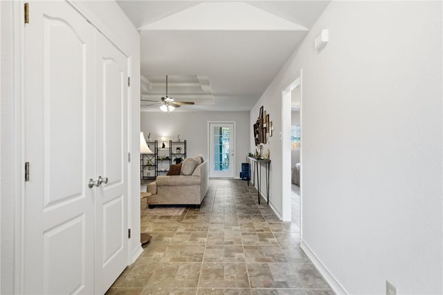 10522 Pioneer Dr, Corpus Christi, TX 78410