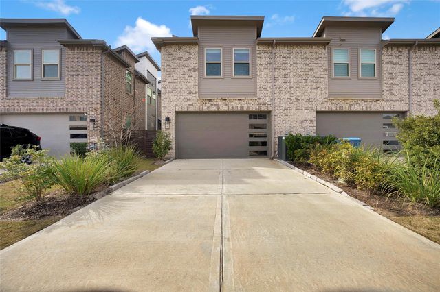 16646 Texas Hill Country Road, Cypress, TX 77433