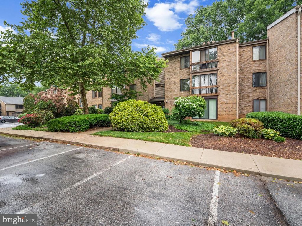 Image 17 of property listing at 10578 CROSS FOX LN #E2, Columbia, MD 21044