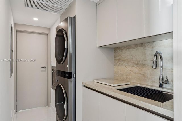 5660 Collins Ave 11C, Miami Beach, FL 33140