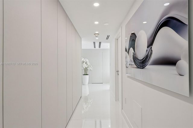 5660 Collins Ave 11C, Miami Beach, FL 33140