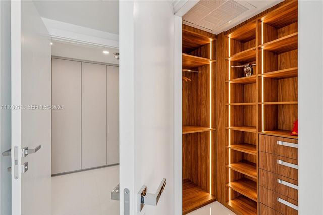 5660 Collins Ave 11C, Miami Beach, FL 33140