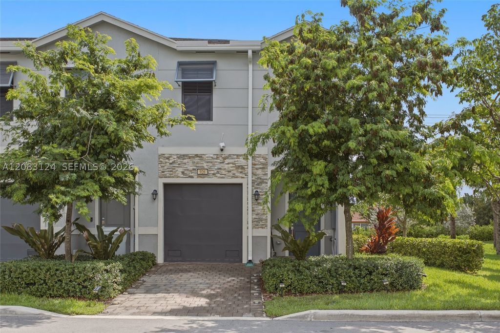 926 NW 3rd Ter 926, Pompano Beach, FL 33060
