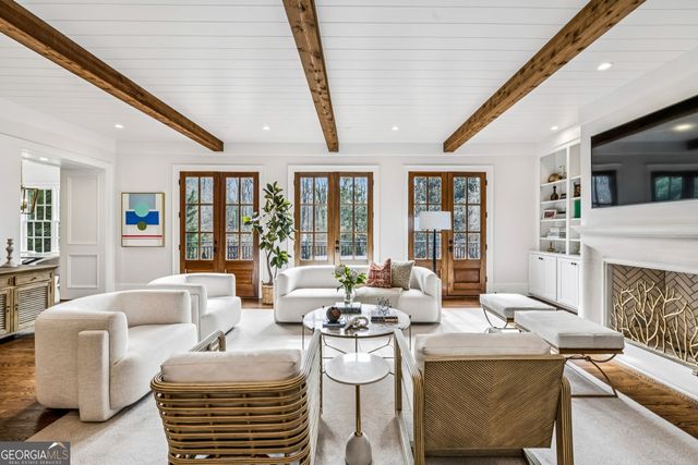 130 Blackland Road NW, Atlanta, GA 30342