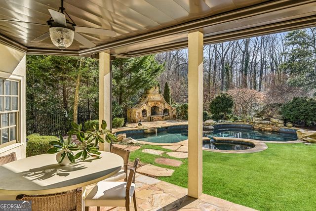 130 Blackland Road NW, Atlanta, GA 30342