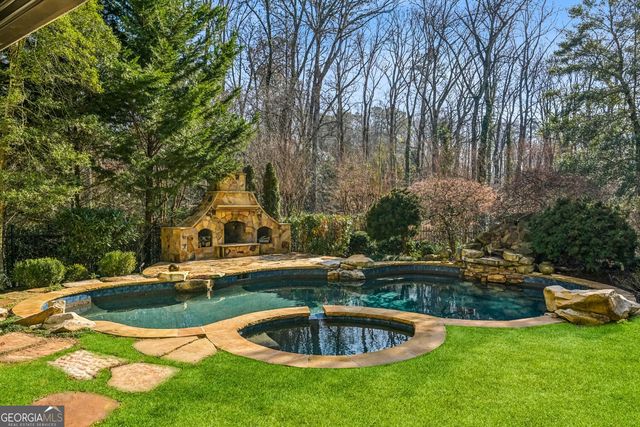 130 Blackland Road NW, Atlanta, GA 30342