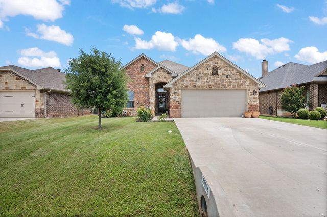 3104 Wrangler Court, Granbury, TX 76049