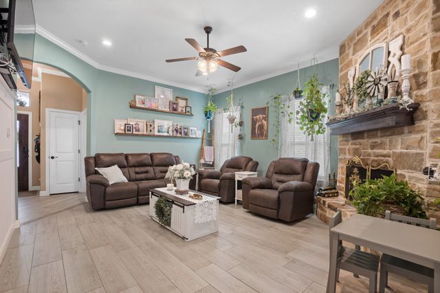 3104 Wrangler Court, Granbury, TX 76049