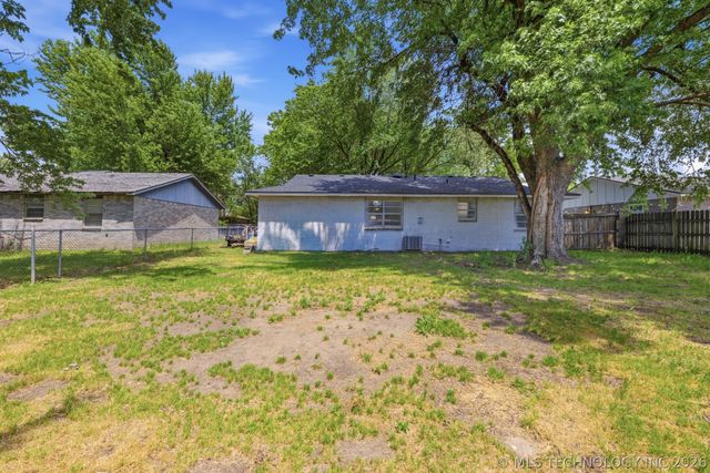 13826 S Elm Avenue, Glenpool, OK 74033