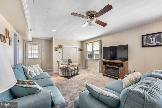 308 FOREST AVE, Willow Grove, PA 19090