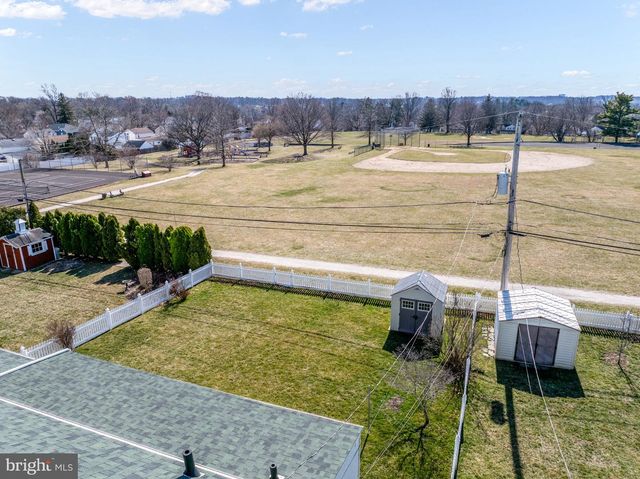 308 FOREST AVE, Willow Grove, PA 19090