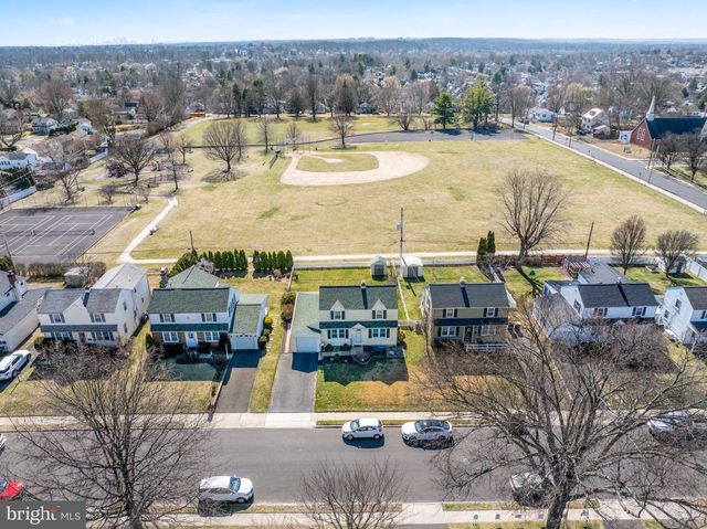 308 FOREST AVE, Willow Grove, PA 19090