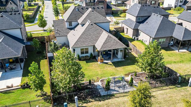3832 W Violet Street, Fayetteville, AR 72704