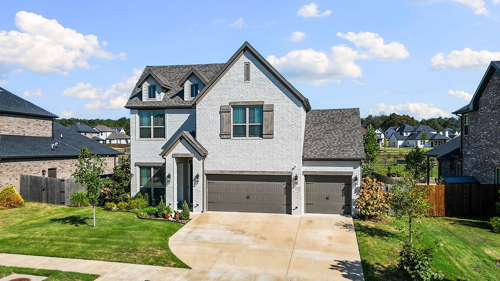 3832 W Violet Street, Fayetteville, AR 72704