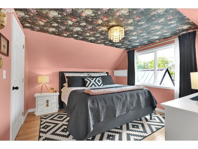 2210 ROOSEVELT Blvd, Eugene, OR 97402